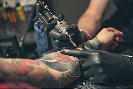 Talented Tattoo Artist Creates the Most Impressive Photorealistic Tattoos