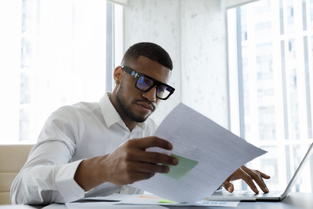 How to Get a Landscaping License: Business Guide￼