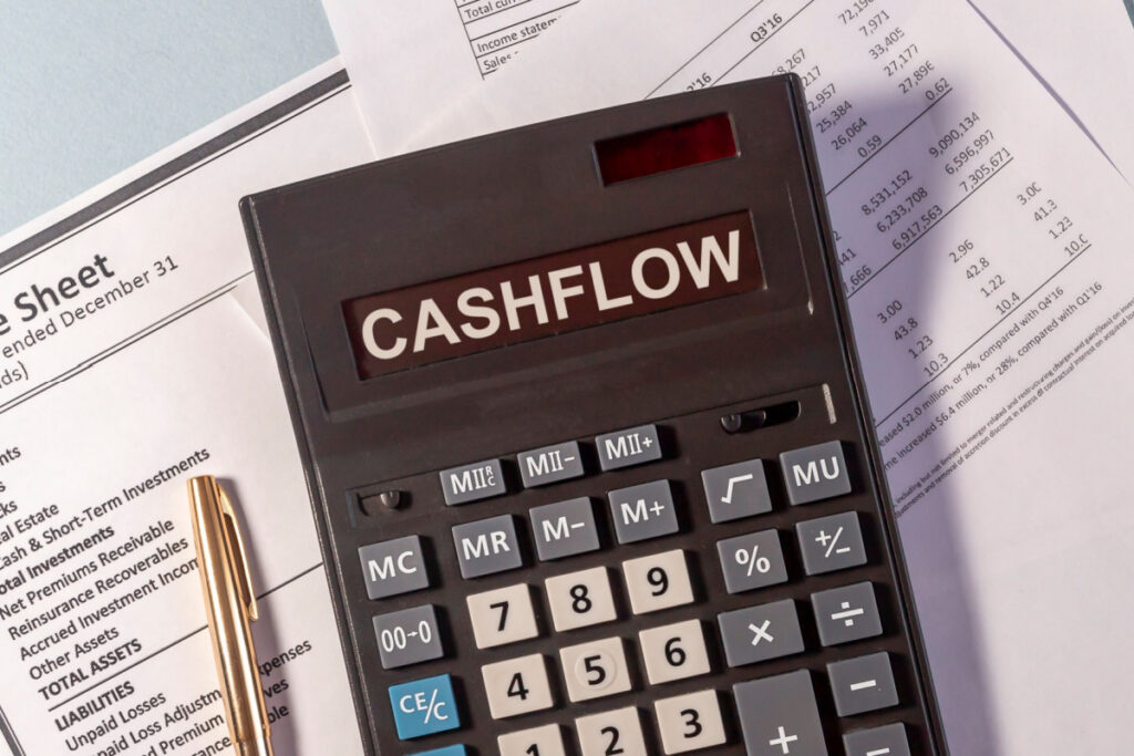 How Business Owners Can Calculate Operating Cash Flow: Explanation + Formula